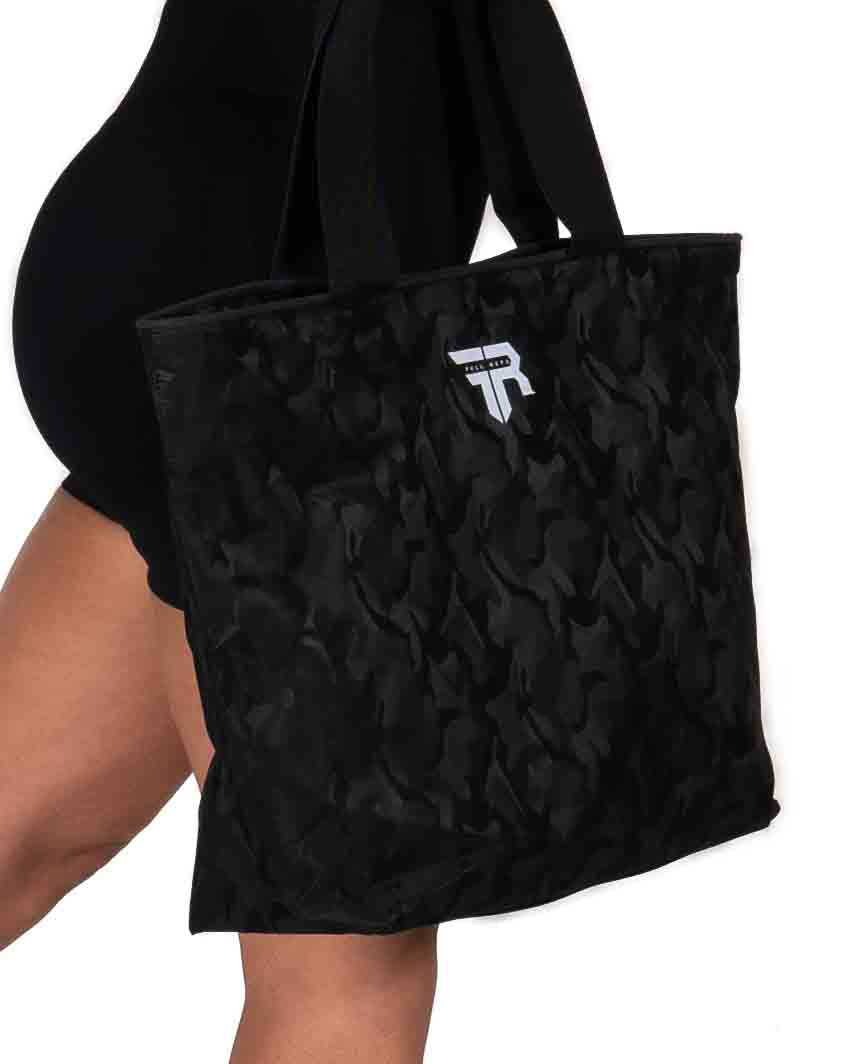 <strong>Essential Tote Bag</strong>